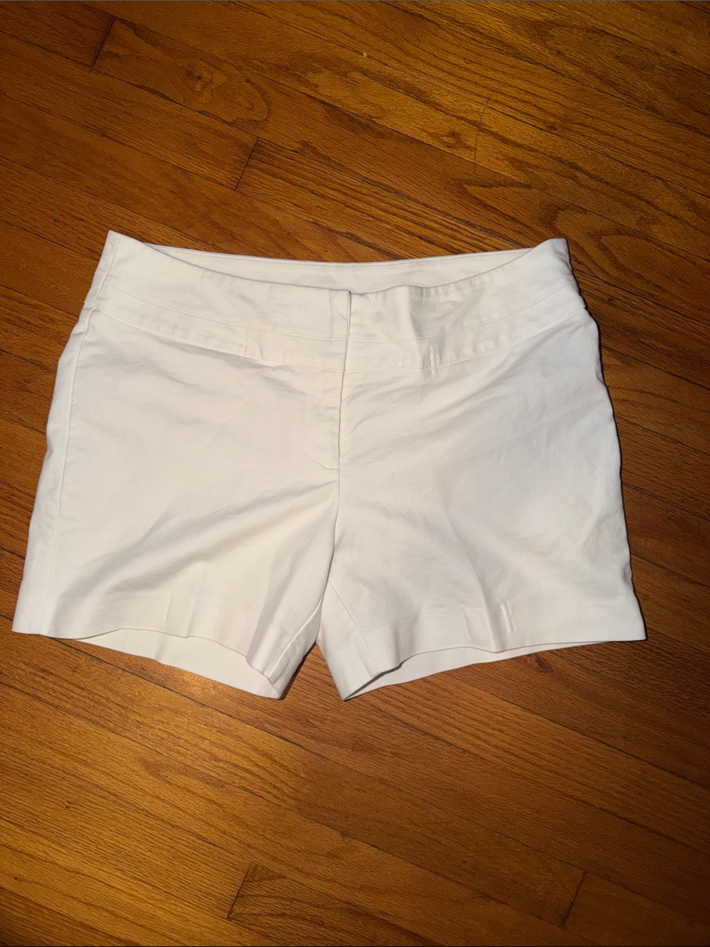 Women's Apt 9 White Stretch Cotton Shorts worn once!